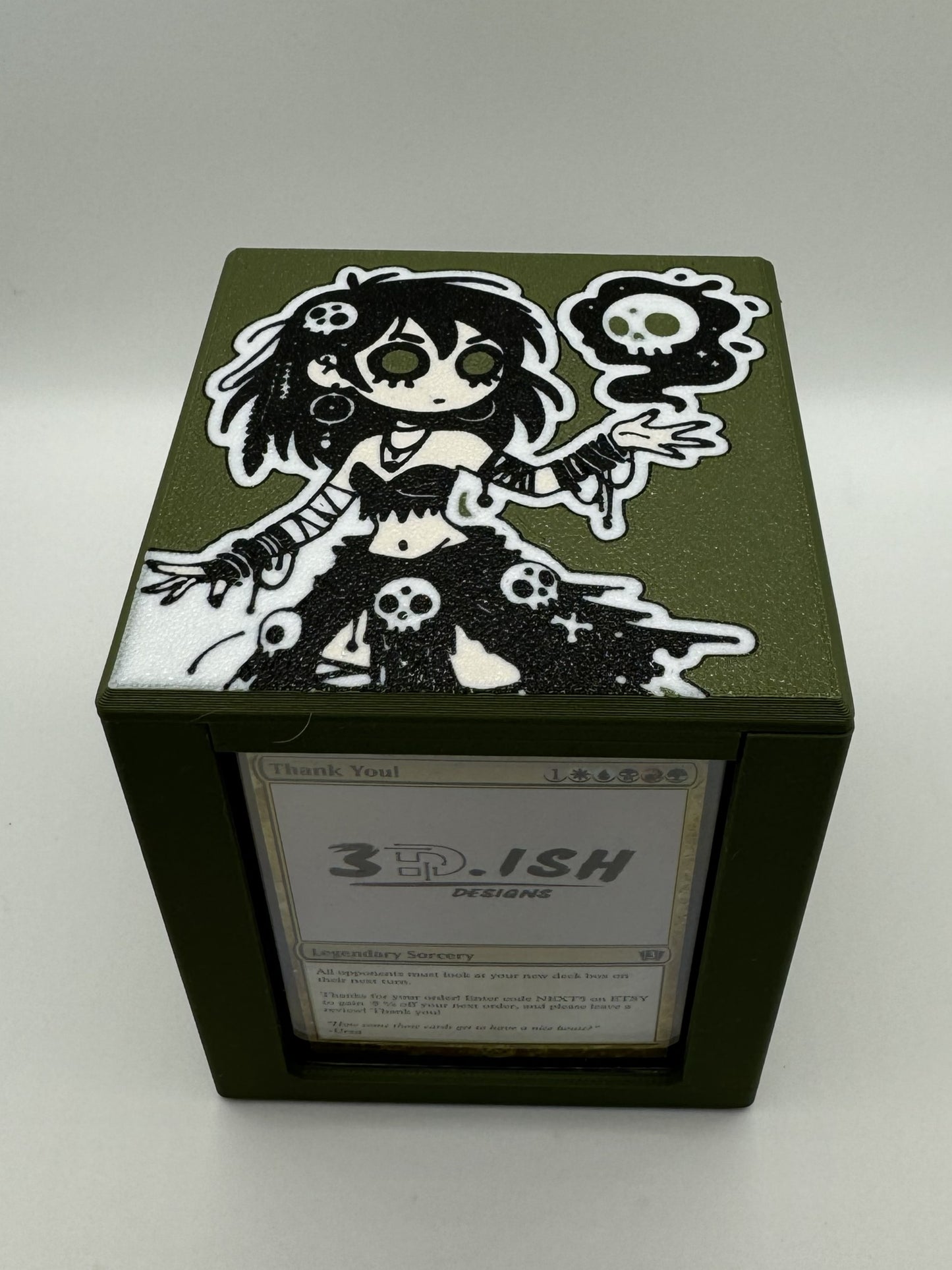 Meren of Clan Nel Toth - Magnetic Commander Showcase Deck Box