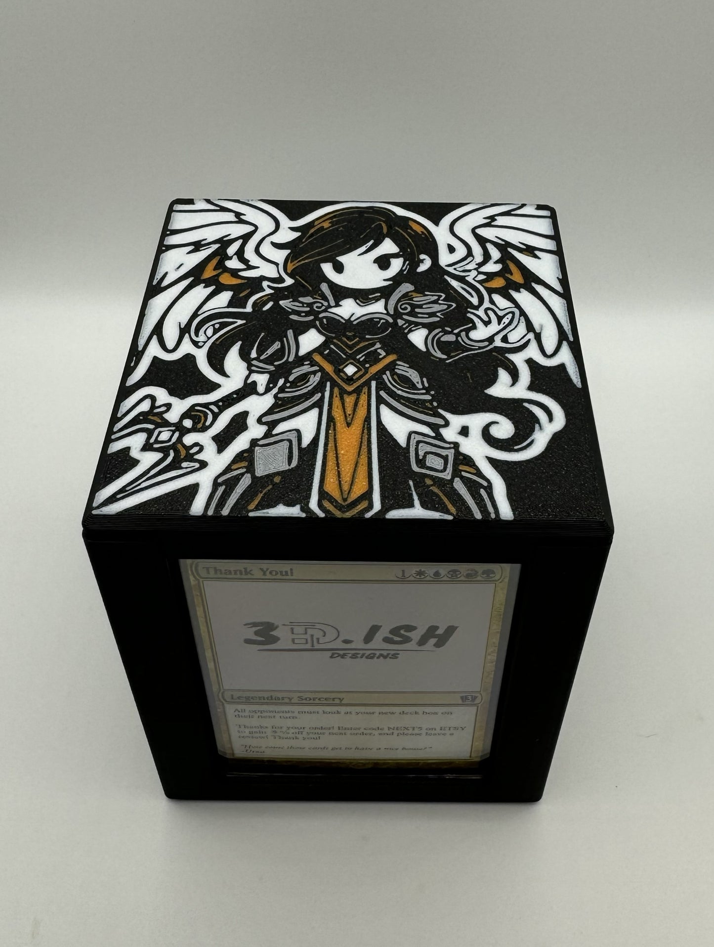 Liesa, Shroud of Dusk - Magnetic Commander Showcase Deck Box