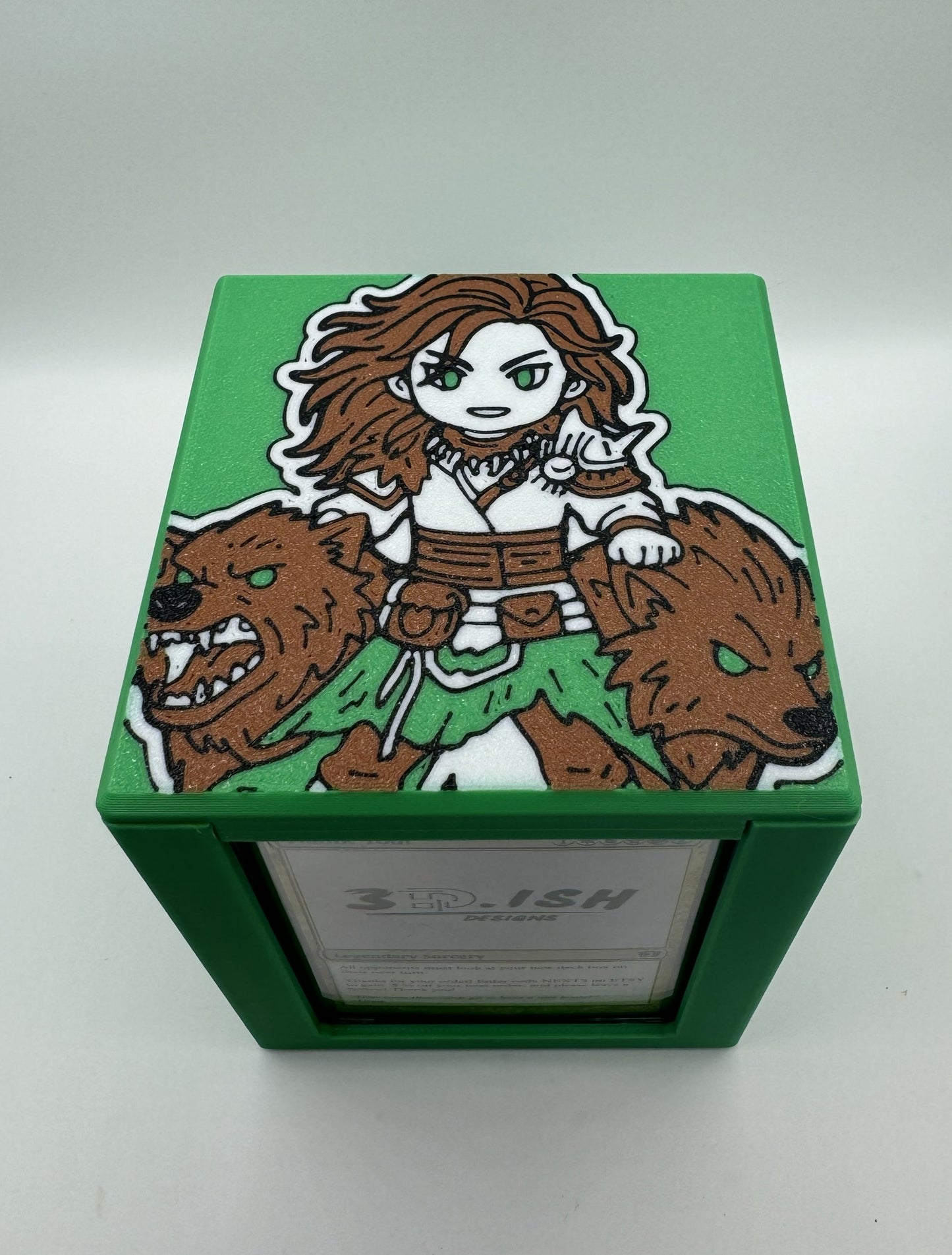 Faldorn, Dread Wolf Herald - Magnetic Commander Showcase Deck Box