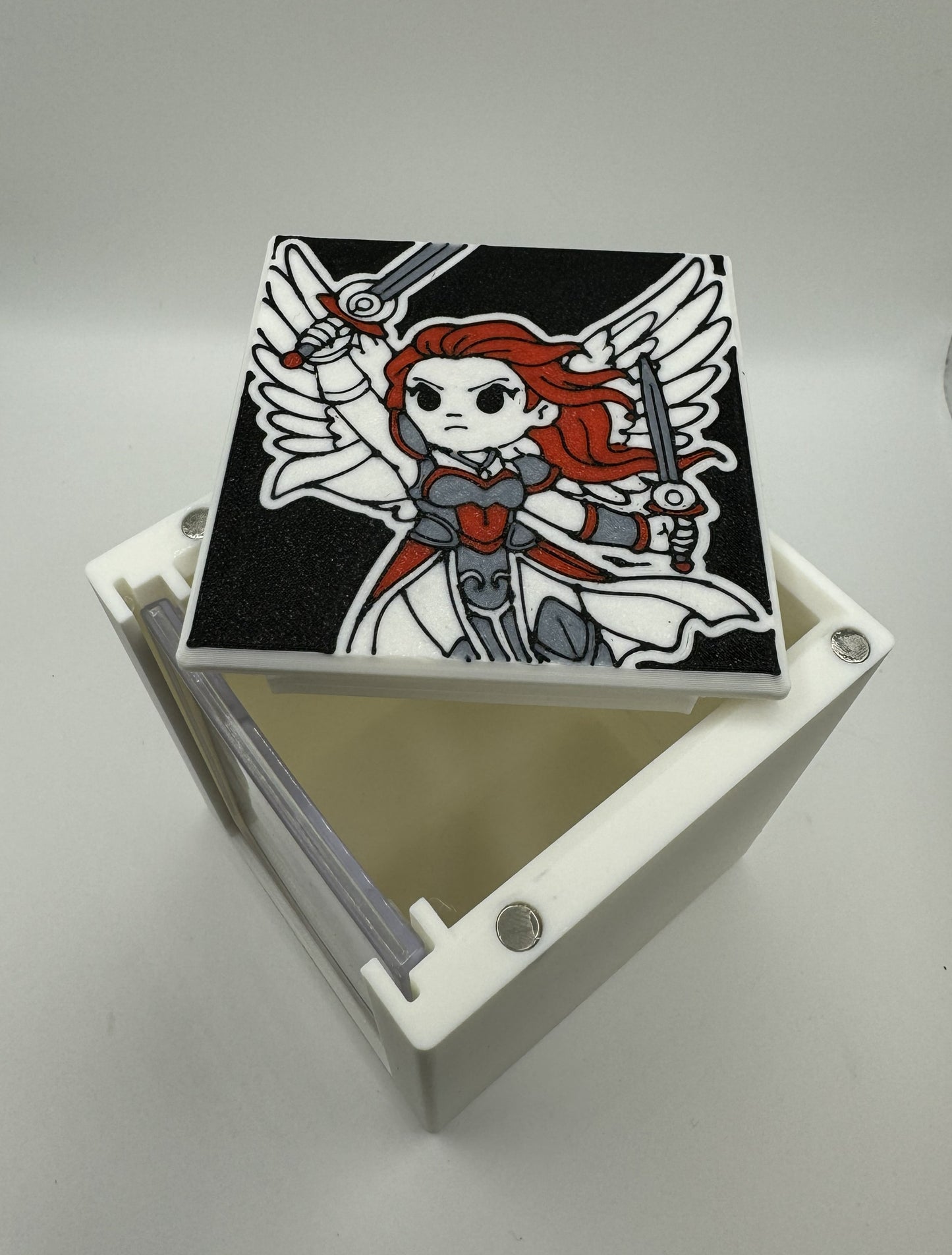 Gisela, Blade of Goldnight // Gisela, the Broken Blade - Magnetic Commander Showcase Deck Box