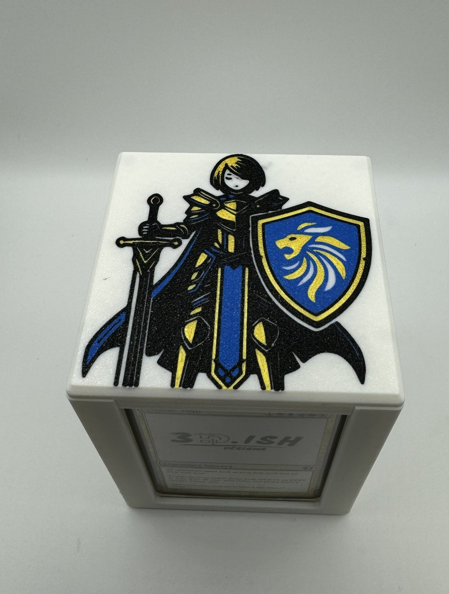 Myrel, Shield of Argive - Magnetic Commander Showcase Deck Box