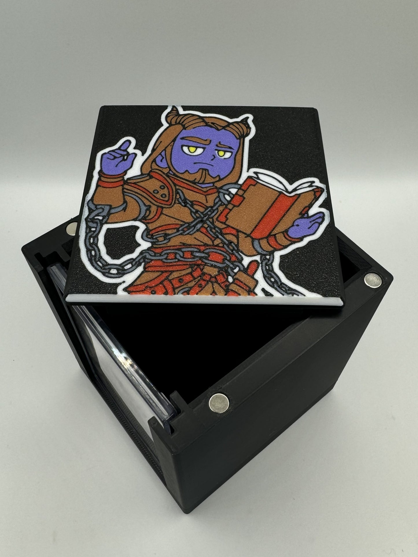 Prosper, Tome-Bound - Magnetic Commander Showcase Deck Box