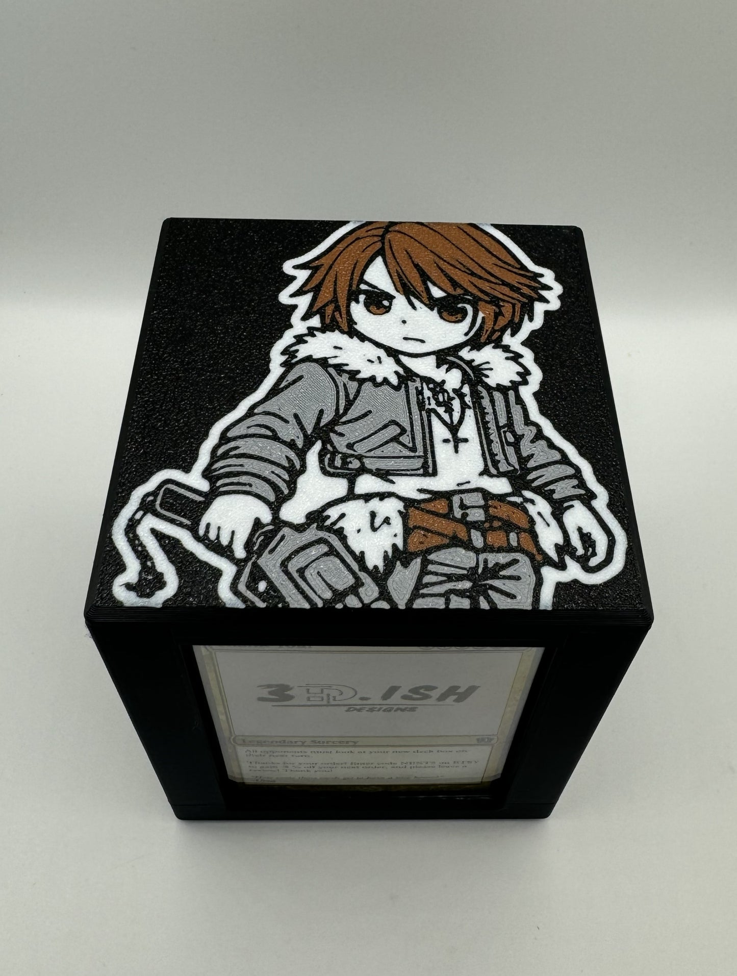 Squall Leonhart - Magnetic Commander Showcase Deck Box