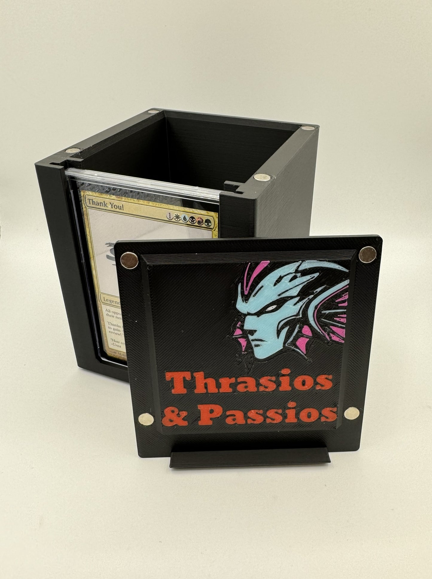 Rograkh and Thrasios - Magnetic Commander Showcase Deck Box