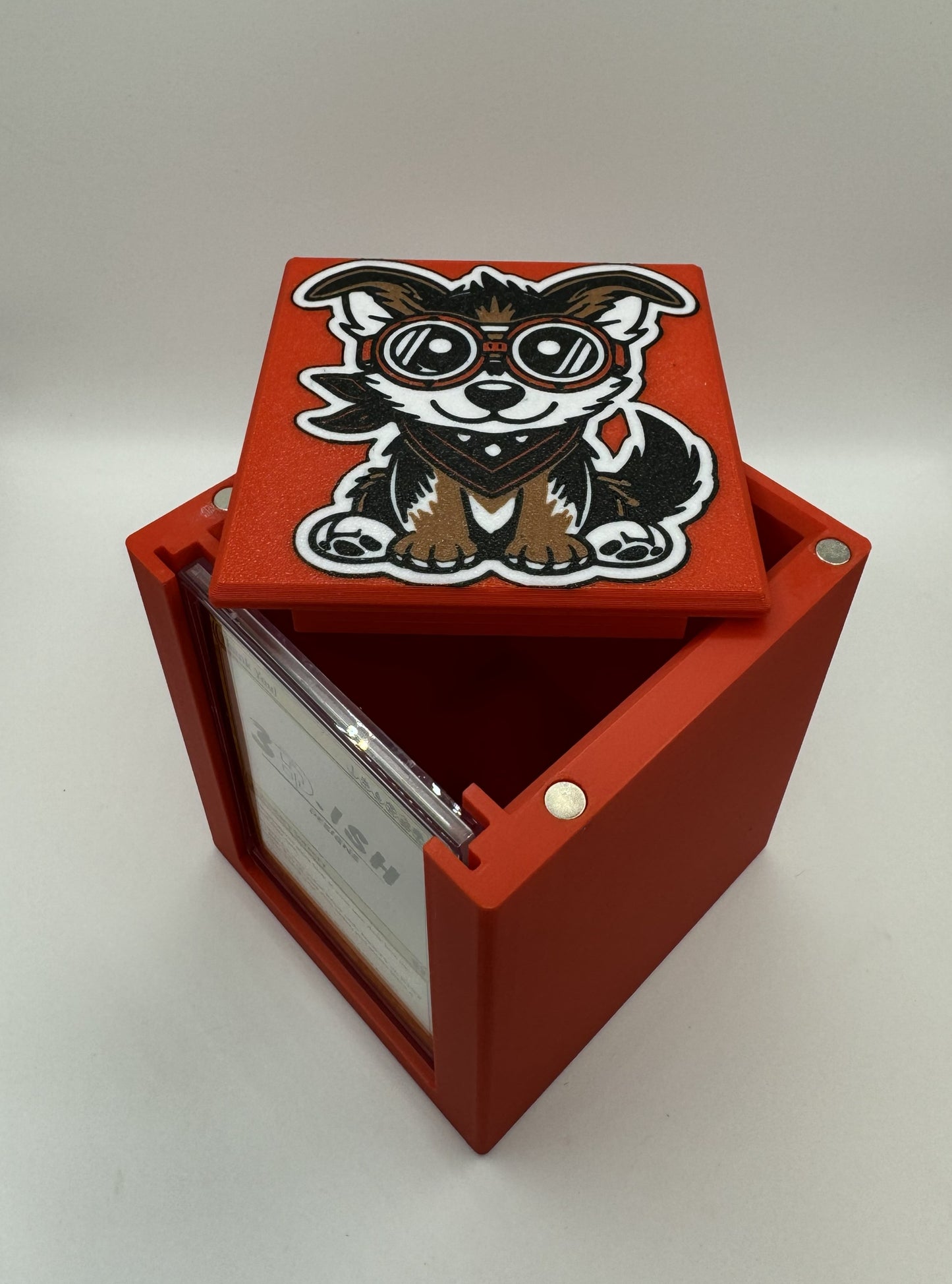 Dogmeat, Ever Loyal - Magnetic Commander Showcase Deck Box