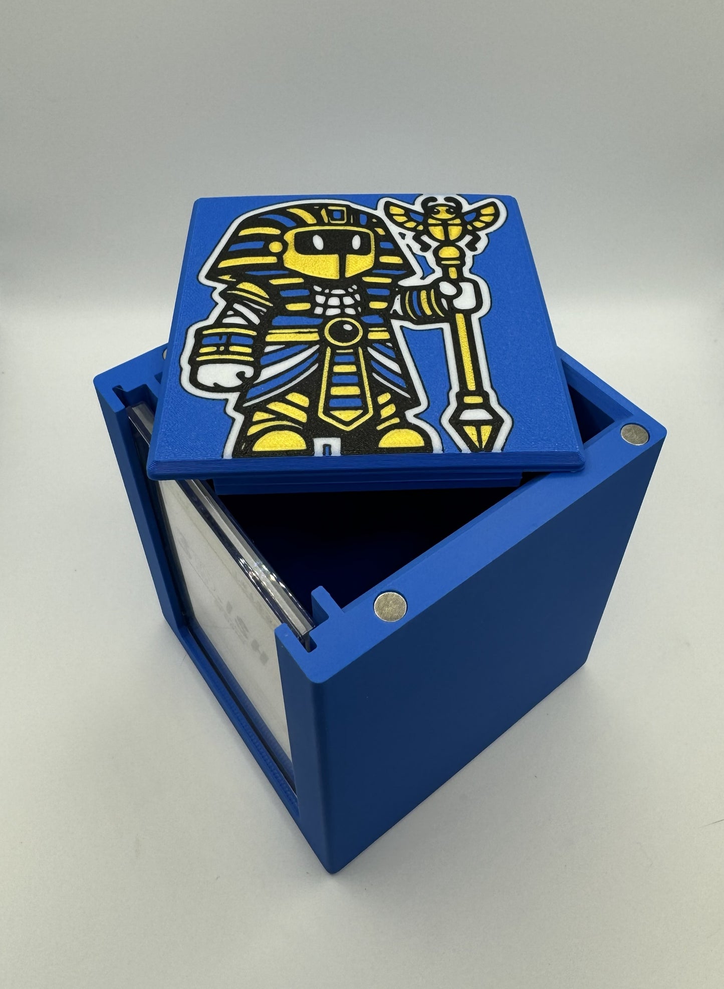 Hashaton - Magnetic Commander Showcase Deck Box