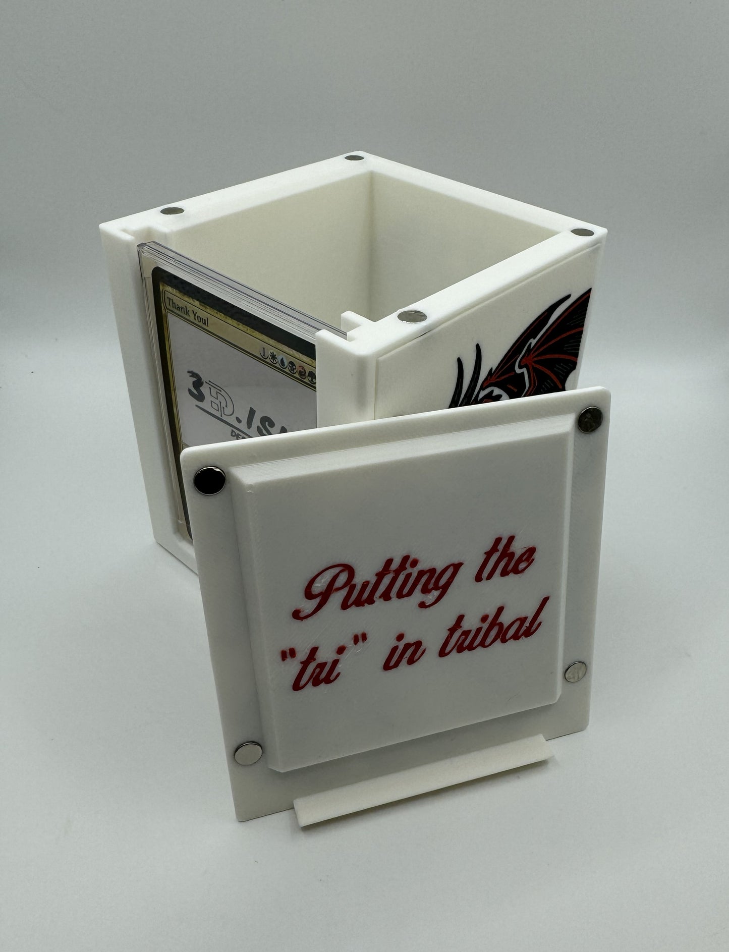 Kaalia of the Vast - Magnetic Commander Showcase Deck Box