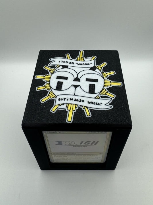 Esquie - Magnetic Commander Showcase Deck Box
