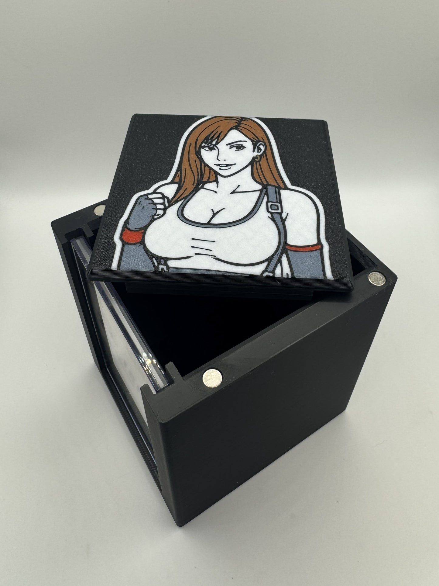 Tifa Lockhart // Tifa, Martial Artist - Magnetic Commander Showcase Deck Box