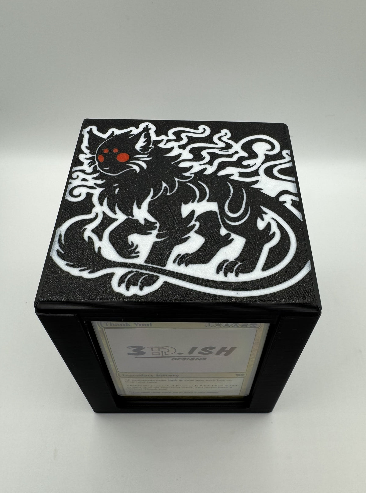 Lurrus of the Dream- Magnetic Commander Showcase Deck Box