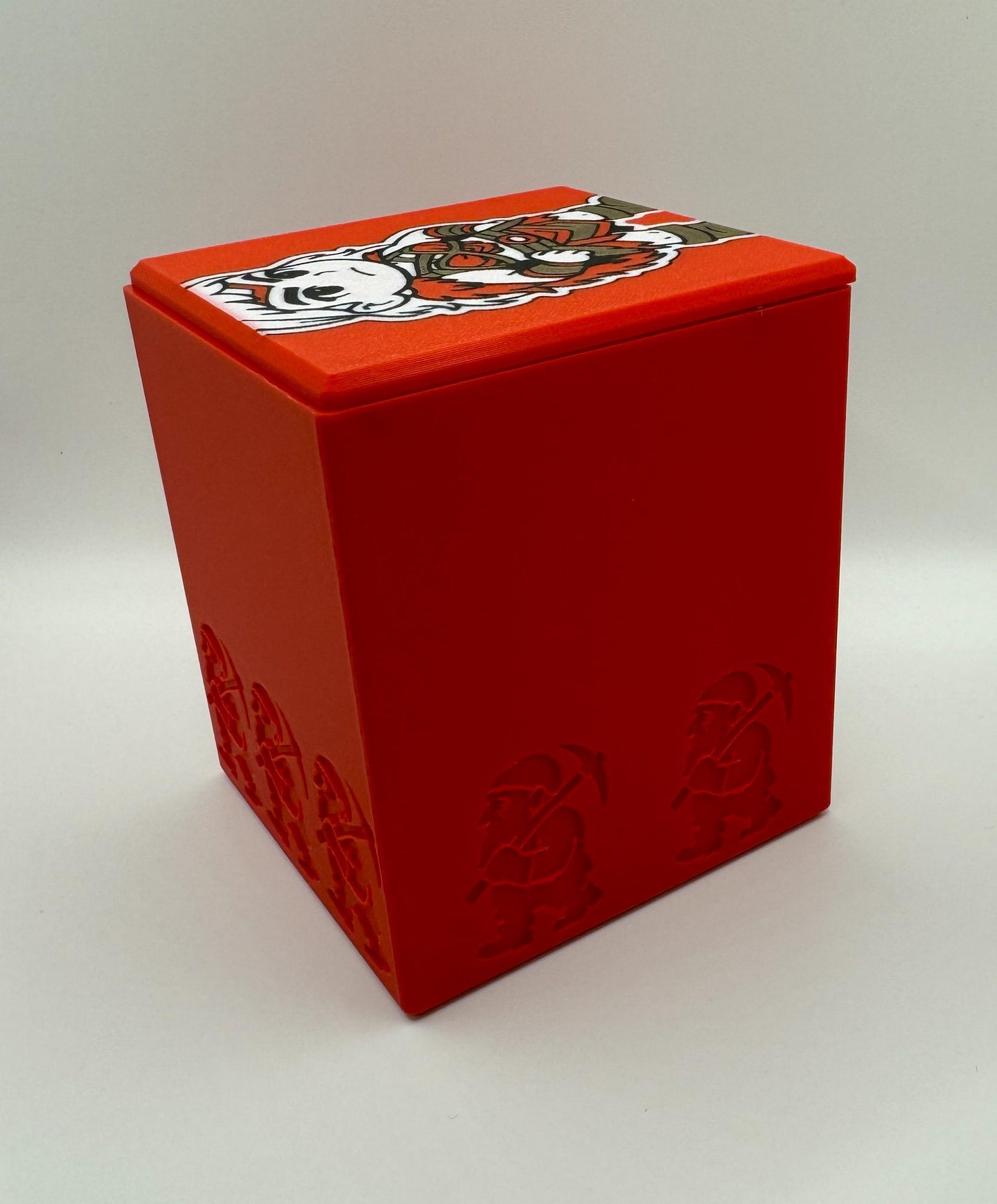 Magda - Magnetic Commander Showcase Deck Box