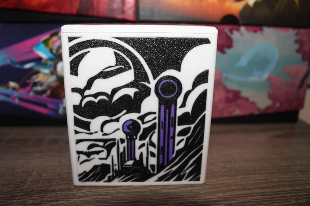 Sharuum the Hegemon - Magnetic Commander Showcase Deckbox