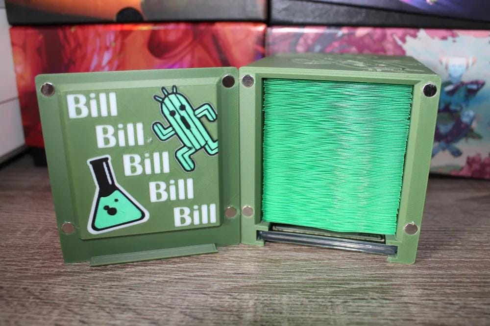 Bristly Bill, Spine Sower - Magnetic Commander Showcase Deck Box