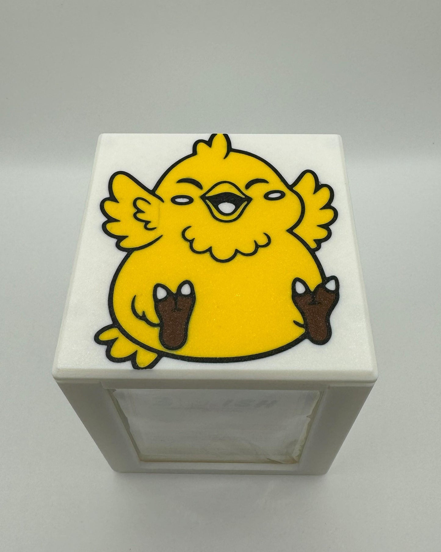 Fat Chocobo - Magnetic Commander Showcase Deck Box