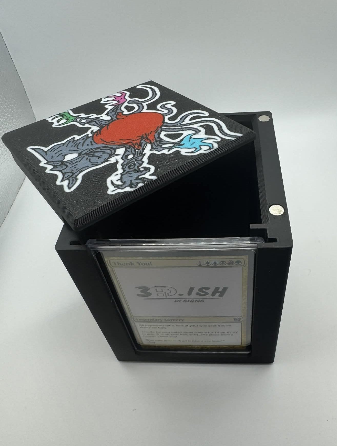 Omnath, Locus of All - Magnetic Commander Showcase Deck Box
