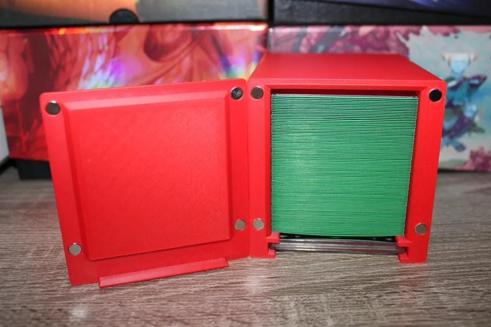 Zada, Hedron Grinder - Magnetic Commander Showcase Deck Box