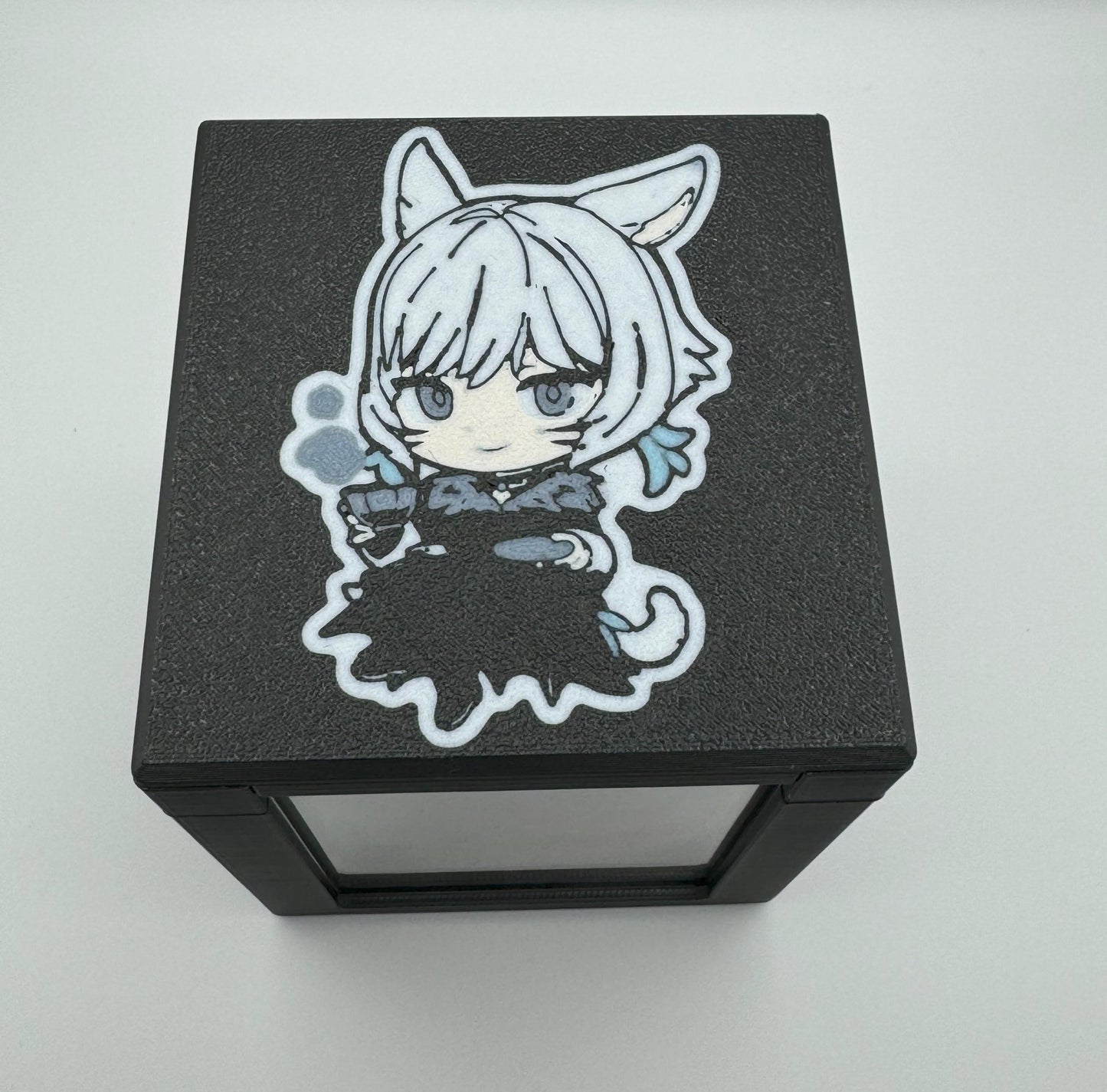 Y'shtola, Knight's Blessed - Magnetic Commander Showcase Deck Box