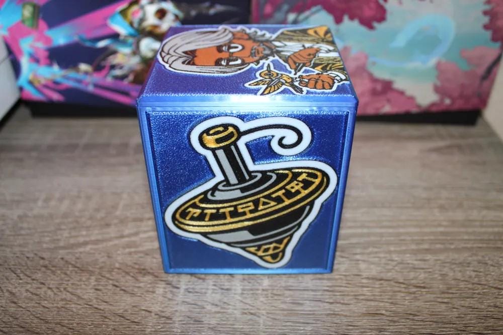 Sai, Master Thopterist - Magnetic Commander Showcase Deck Box