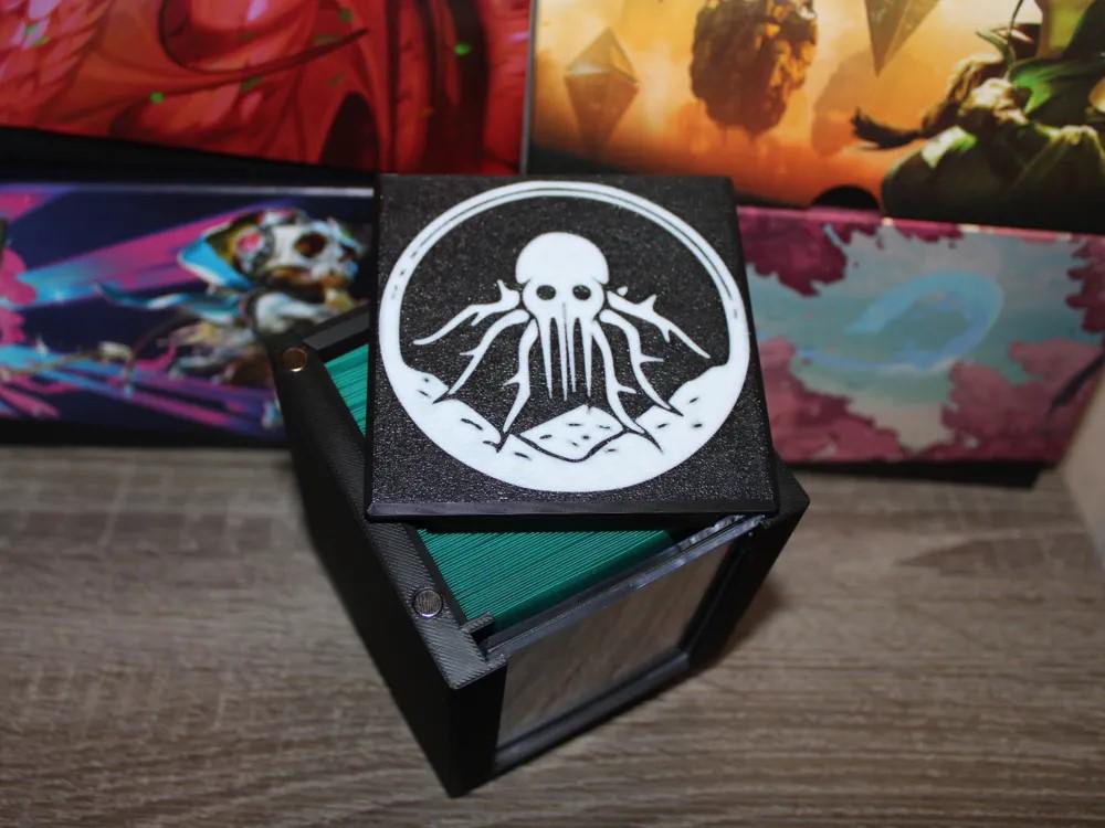 Eldritch Theme - Magnetic Commander Showcase Deck Box
