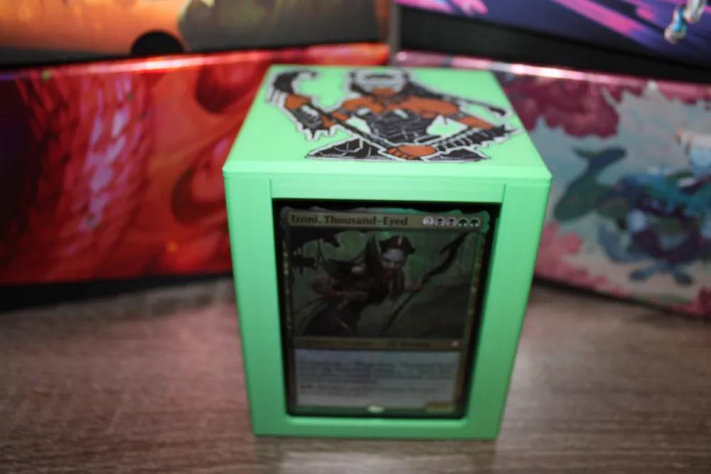 Izoni - Magnetic Commander Showcase Deck Box