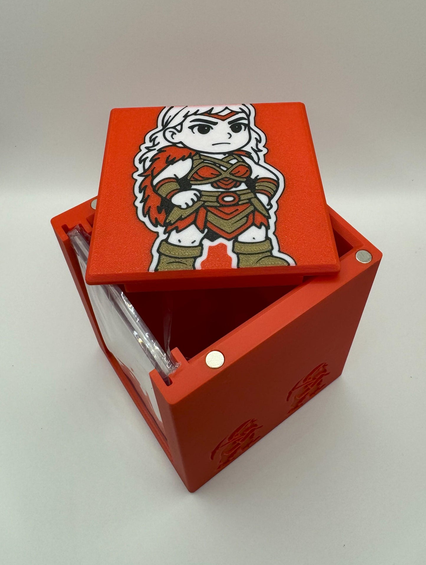Magda - Magnetic Commander Showcase Deck Box