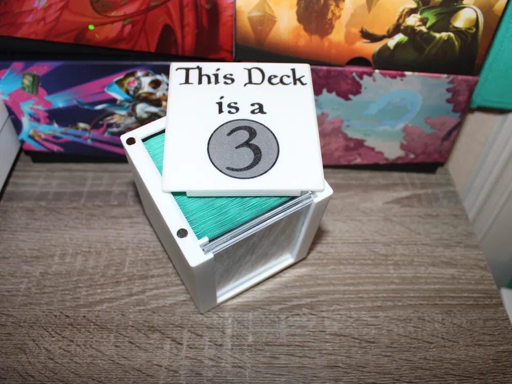 Commander Brackets (1-5) Magnetic Showcase Deck box