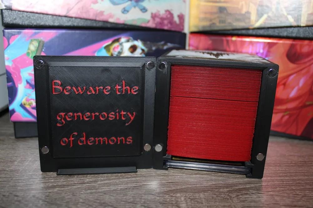 Demon Theme - Magnetic Commander Showcase Deck Box