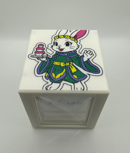 Ms. Bumbleflower - Magnetic Commander Showcase Deck Box