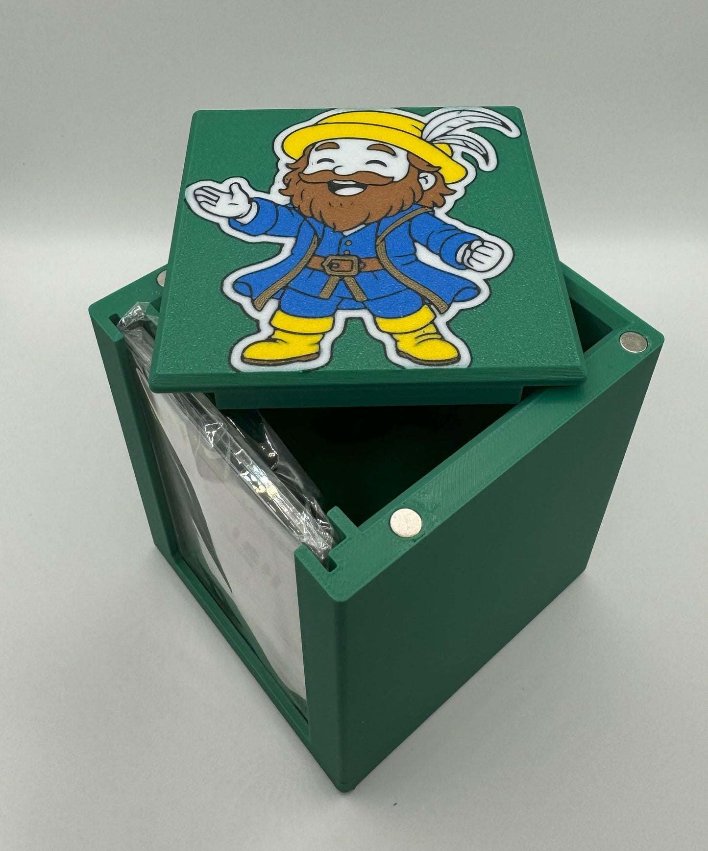 Tom Bombadil - Magnetic Commander Showcase Deck Box