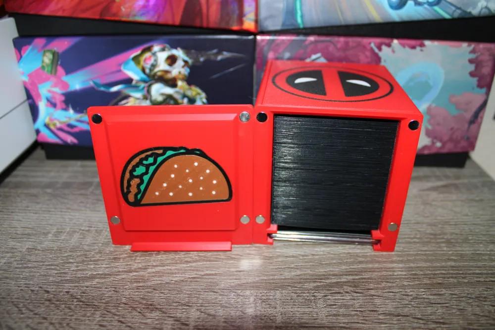 Deadpool - Magnetic Commander Showcase Deck Box