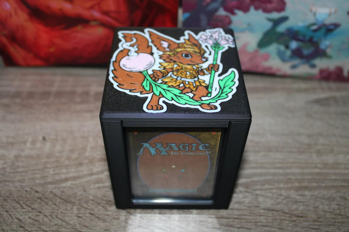 Hazel of the Rootbloom - Magnetic Commander Showcase Deck Box