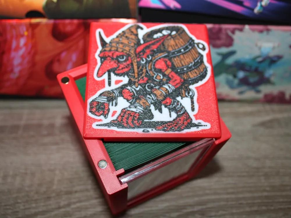 Zada, Hedron Grinder - Magnetic Commander Showcase Deck Box
